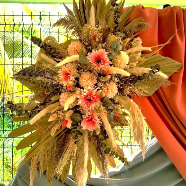 Composition Florale pour Arche en Fleurs Séchées