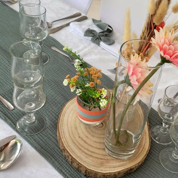 Chemin de Table vert sauge gaz de coton – 300 x 40 cm